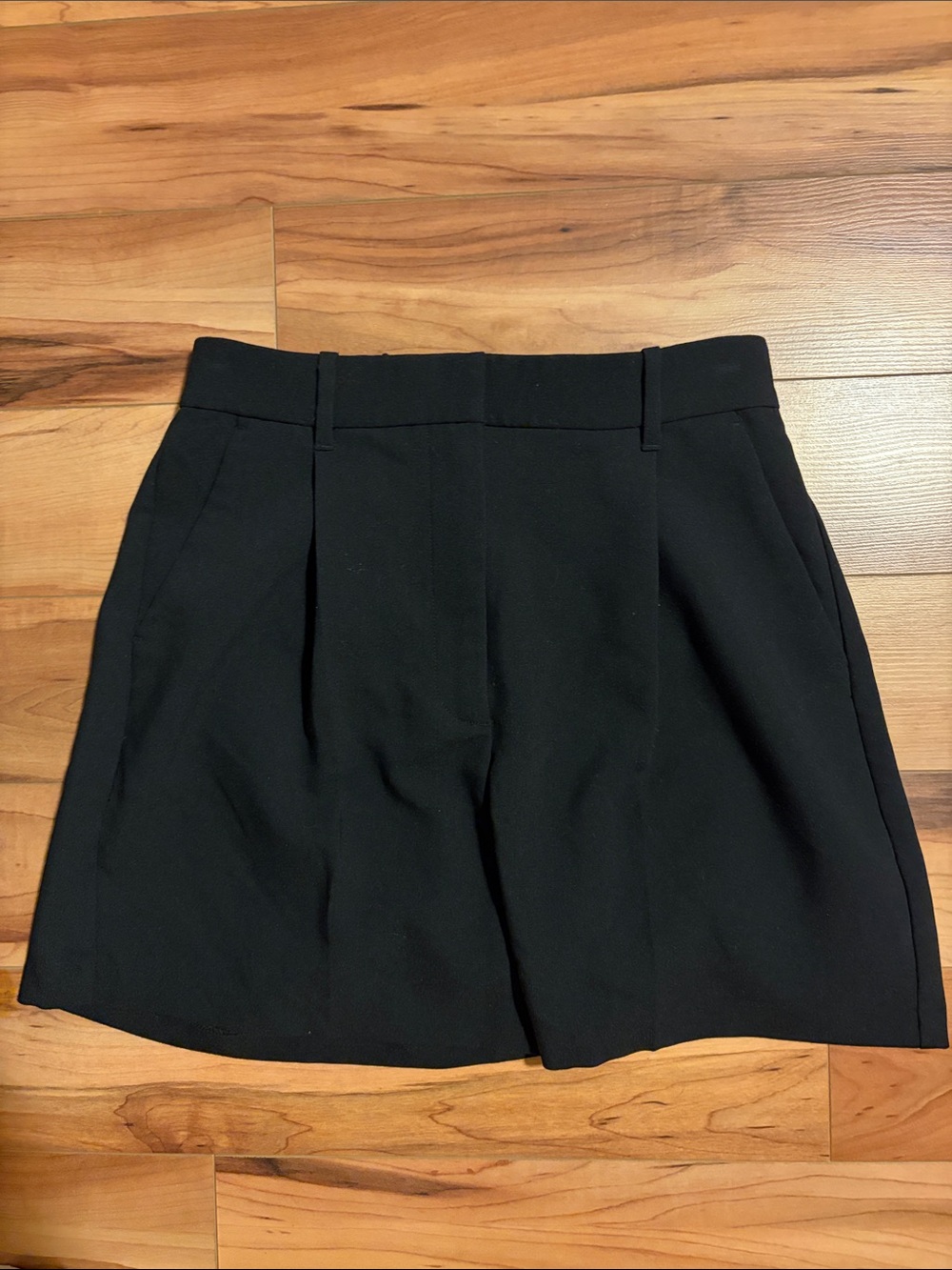 Abercrombie & Fitch Black Women's Pleated High-Waist Shorts